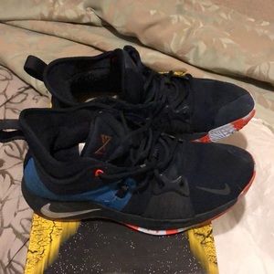 Pg 2 size 11 worn with box